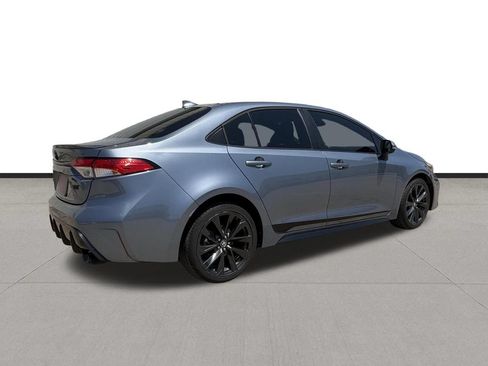 Used 2023 Toyota Corolla SE FWD image 5