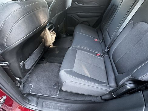 Used 2025 Jeep Grand Cherokee Laredo RWD image 22