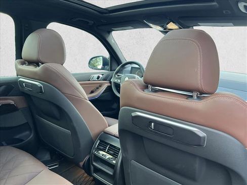 Used 2025 BMW X5 sDrive40i w/ Parking Assistance Package image 22