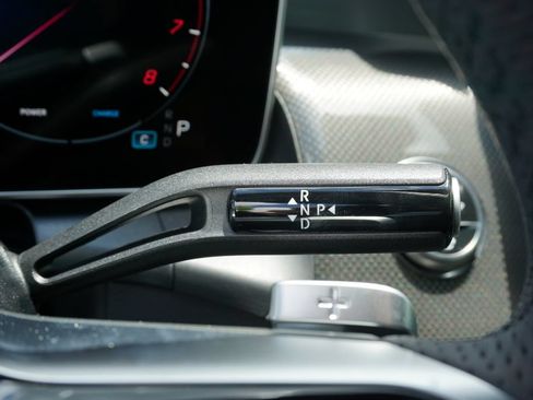 Certified 2025 Mercedes-Benz GLC 300 4MATIC image 28