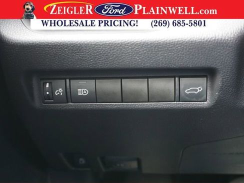 Used 2022 Toyota RAV4 XLE image 29