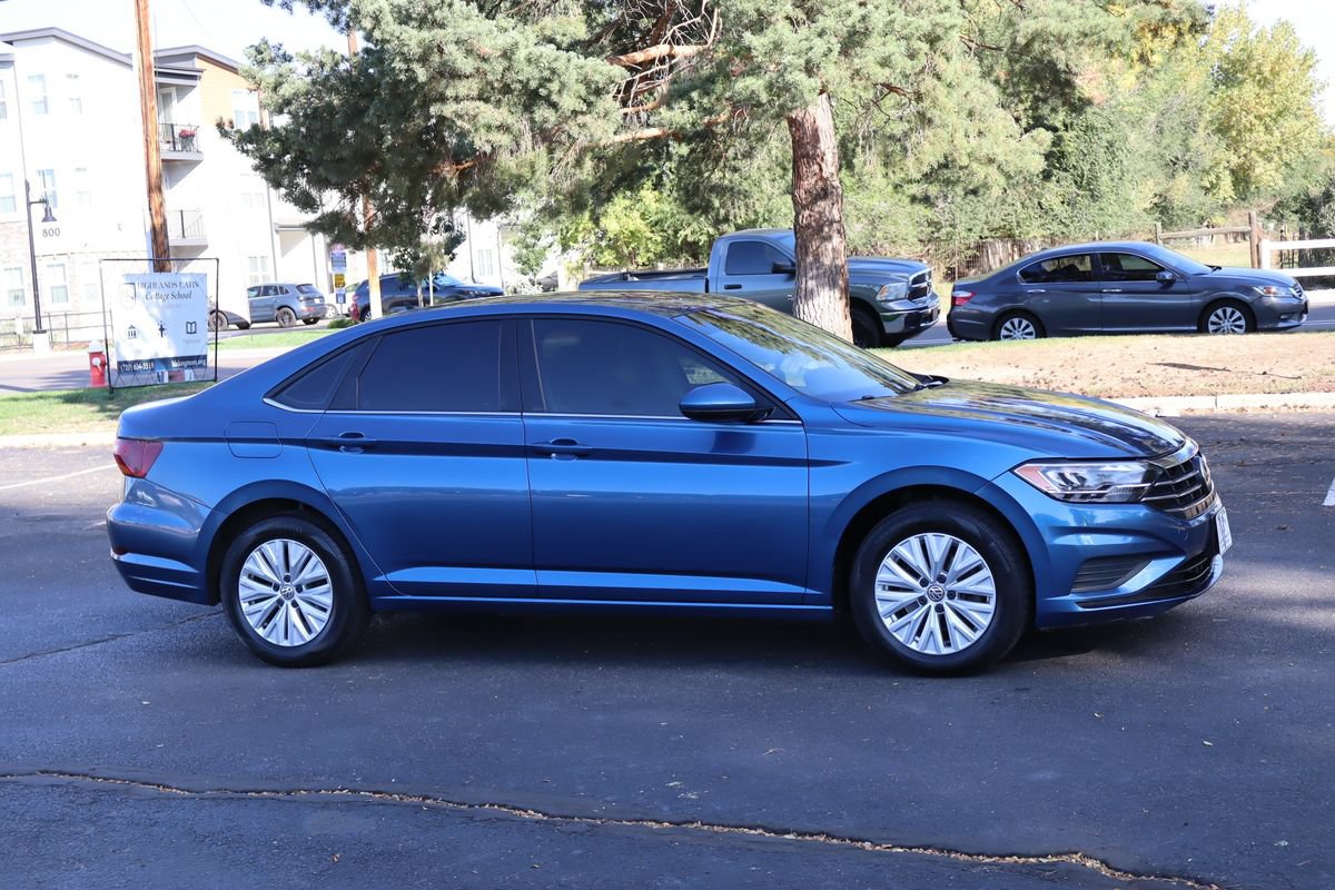 Used 2019 Volkswagen Jetta S w/ Driver Assistance Package FWD image 2
