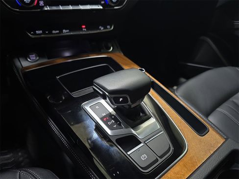 Used 2023 Audi Q5 2.0T Premium Plus w/ Premium Plus Package image 28