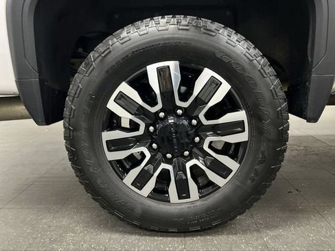 Certified 2025 GMC Sierra 3500 Denali Ultimate AWD/4WD image 34