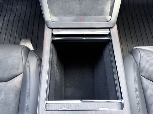 Used 2025 Tesla Model S AWD/4WD image 62