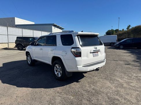 Used 2015 Toyota 4Runner SR5 image 4