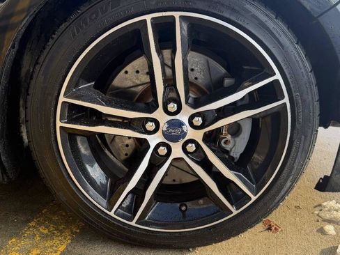 Used 2016 Ford Focus ST w/ Equipment Group 402A image 32