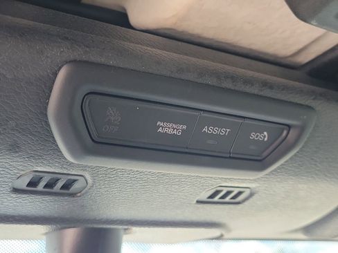 Used 2021 Jeep Gladiator Overland w/ Popular Equipment Package AWD/4WD image 29