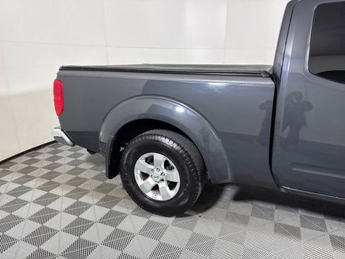Used 2013 Nissan Frontier SV AWD/4WD image 29