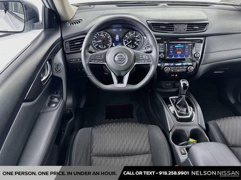 Used 2019 Nissan Rogue SV FWD image 21