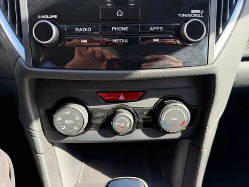 Used 2018 Subaru Crosstrek 2.0i Premium w/ Eyesight System image 24