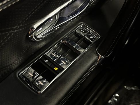 Used 2014 Bentley Flying Spur W12 AWD/4WD image 34