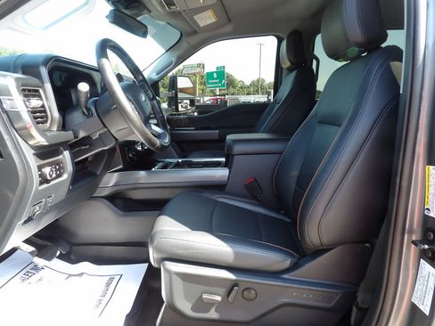 Used 2025 Ford F250 Lariat AWD/4WD image 18