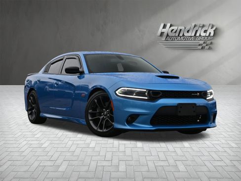 Used 2023 Dodge Charger Scat Pack w/ Plus Group image 2