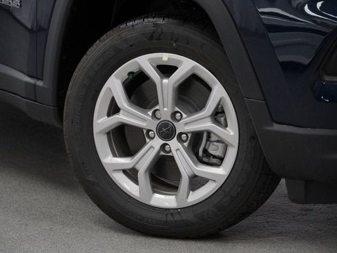 New 2026 Jeep Compass Latitude AWD/4WD image 4