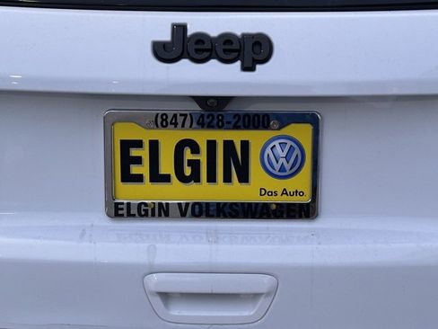 Used 2023 Jeep Compass Altitude w/ Sun and Sound Group image 17