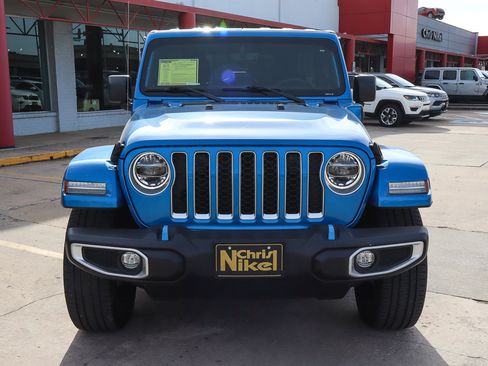 Used 2022 Jeep Wrangler Unlimited Sahara w/ Cold Weather Group image 3