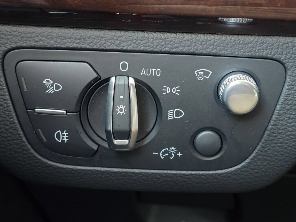 Used 2018 Audi Q5 Prestige w/ Prestige Package AWD/4WD image 41
