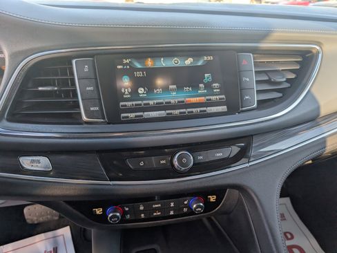 Used 2019 Buick Enclave Premium w/ Experience Buick Package image 17