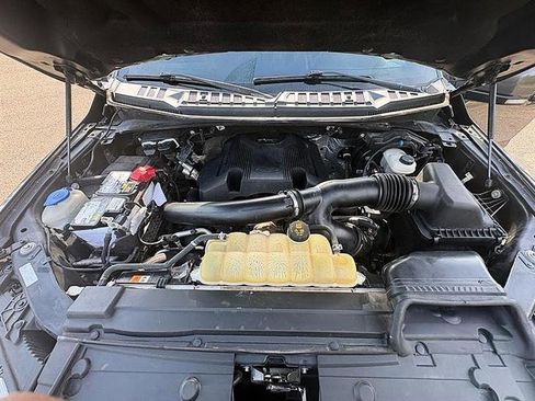 Used 2019 Ford F150 Lariat w/ Trailer Tow Package image 60