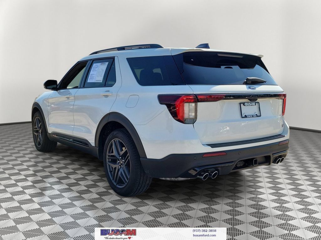 Used 2025 Ford Explorer ST w/ Sun And Sound Package AWD/4WD image 3