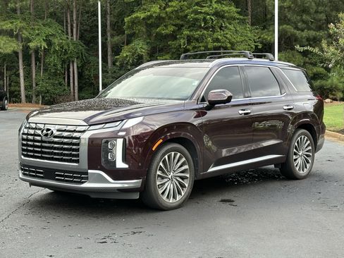 Used 2023 Hyundai Palisade Calligraphy FWD image 5