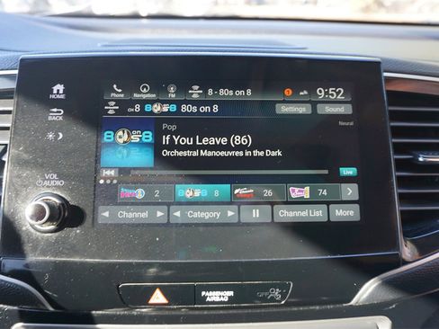 Used 2020 Honda Pilot Touring image 12