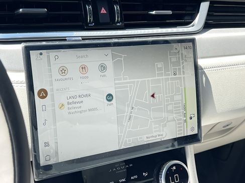 New 2025 Jaguar F-PACE R-Dynamic S AWD/4WD image 24