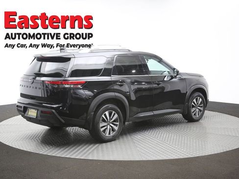 Used 2023 Nissan Pathfinder SL w/ Lighting Package (N92) AWD/4WD image 42