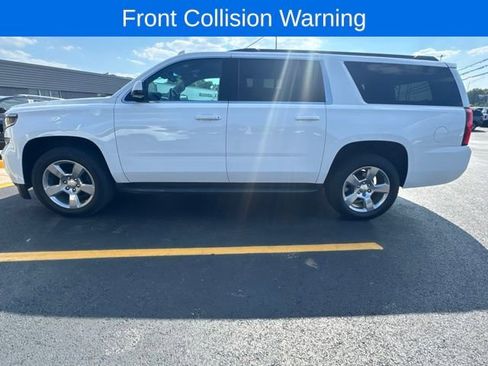 Used 2020 Chevrolet Suburban LT w/ Max Trailering Package RWD image 3