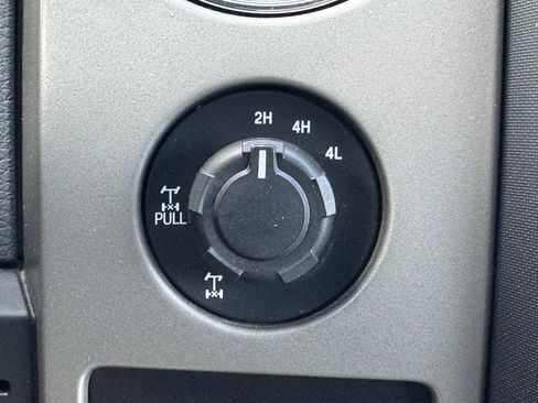 Used 2013 Ford F150 XLT w/ Luxury Equipment Group image 17