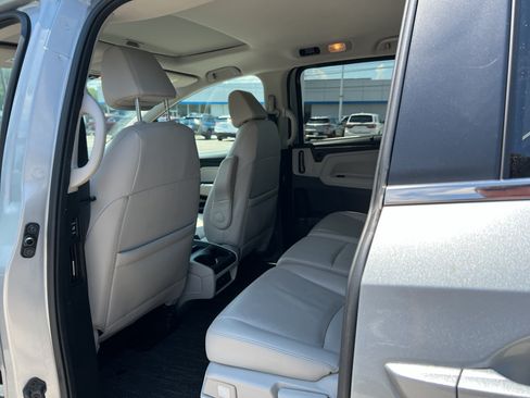 Used 2025 Honda Odyssey EX-L image 10