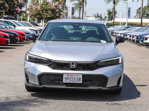 Used 2025 Honda Civic Sport image 2
