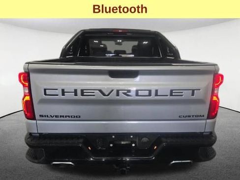 Used 2021 Chevrolet Silverado 1500 Custom Trail Boss w/ LPO, Dark Essentials Package AWD/4WD image 7
