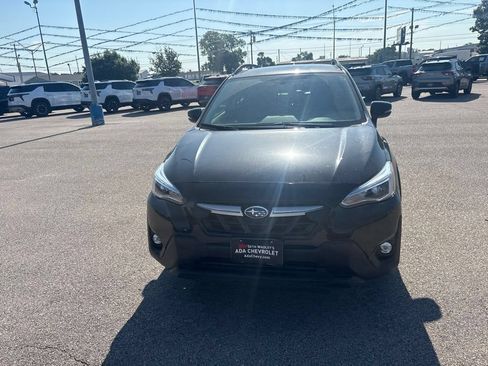 Used 2023 Subaru Crosstrek 2.5i Limited AWD/4WD image 2