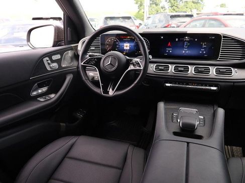 Used 2025 Mercedes-Benz GLE 450e 4MATIC image 26