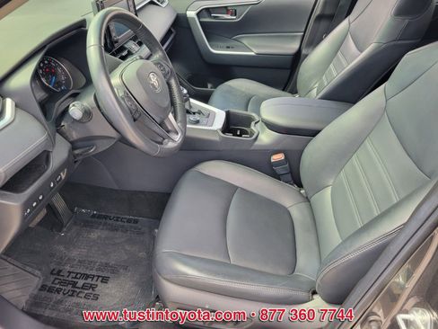 Certified 2022 Toyota RAV4 XLE Premium AWD/4WD image 10
