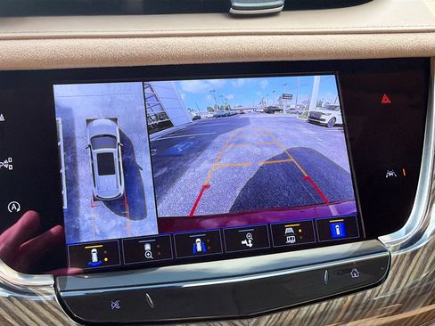 Used 2023 Cadillac XT6 Sport w/ Platinum Package AWD/4WD image 14