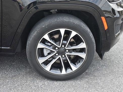 Used 2023 Jeep Grand Cherokee L Overland AWD/4WD image 3