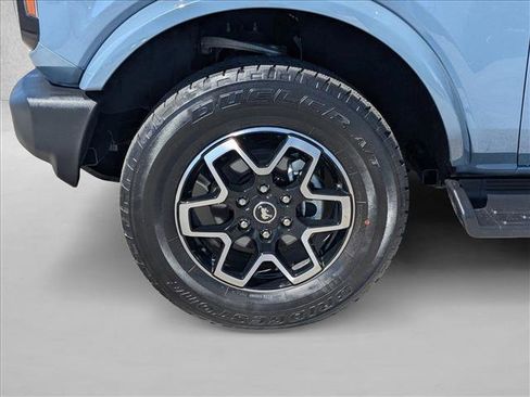 Certified 2025 Ford Bronco Outer Banks AWD/4WD image 24