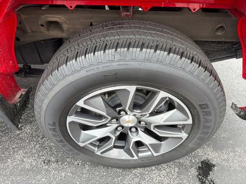 Certified 2023 Chevrolet Silverado 1500 LT AWD/4WD image 25