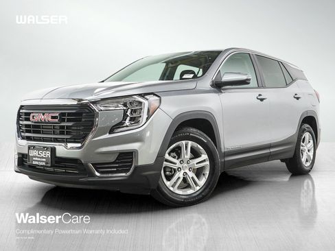 Used 2024 GMC Terrain SLE FWD image 1