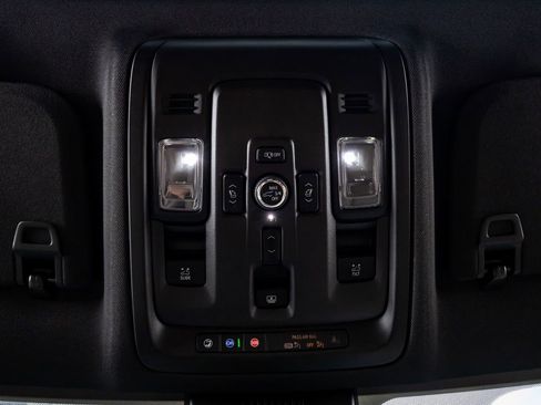 Used 2025 Chevrolet Suburban High Country w/ Sun And Tow Package AWD/4WD image 28