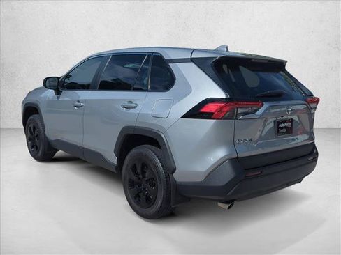 Used 2024 Toyota RAV4 LE FWD image 7