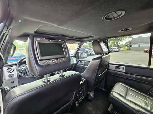 Used 2013 Ford Expedition Limited AWD/4WD image 24
