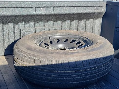 Used 2021 GMC Sierra 1500 SLT image 17