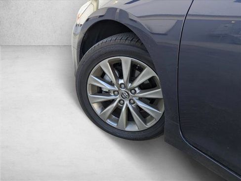 Used 2016 Toyota Camry XLE image 10