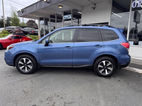 Used 2017 Subaru Forester 2.5i Limited w/ Protection Package #2 AWD/4WD image 2