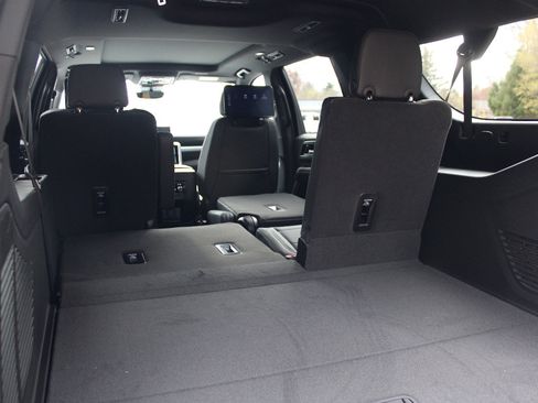 New 2026 GMC Yukon XL Elevation w/ Elevation Premium Package image 34