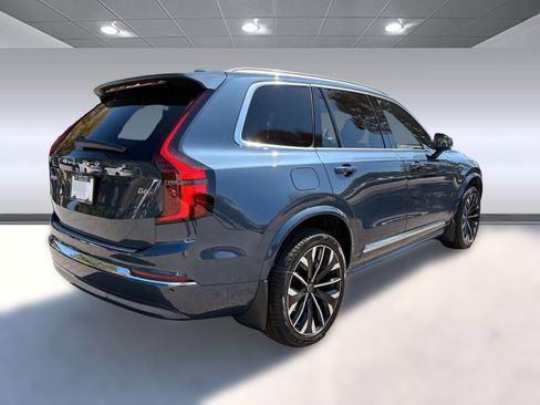 New 2026 Volvo XC90 B6 Plus w/ Protection Package image 9